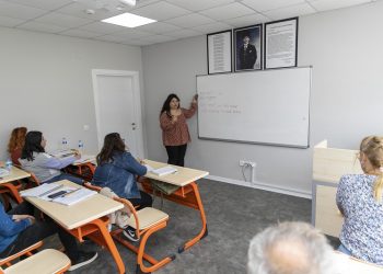 Mersinliler Rusça öğreniyor