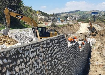 Tarsus-Çamlıyayla Karayolu’nun başlangıç noktasında çalışma