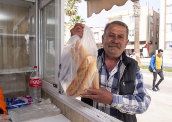 43. Halk Ekmek Büfesi Karaduvar’da hizmette