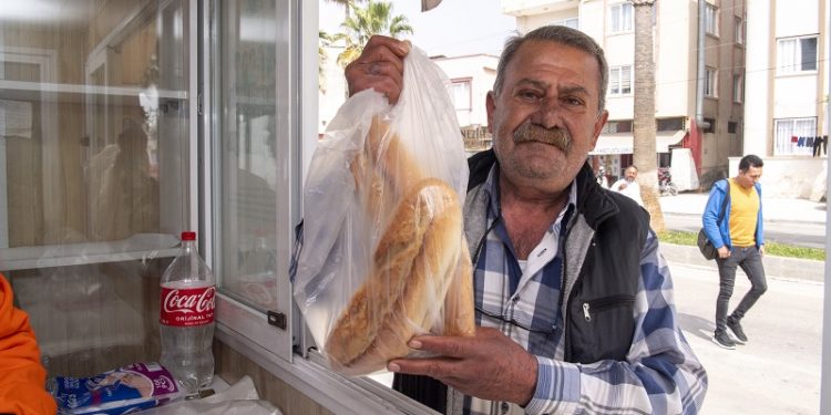 43. Halk Ekmek Büfesi Karaduvar’da hizmette