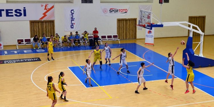 Üniversitelerarası Basketbol 1. Lig Müsabakaları Sona Erdi