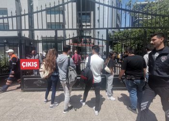 Avukatların eyleminde basına “güvenlik zafiyeti” gerekçesiyle engelleme