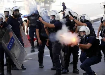 Toplantı ve gösteri yürüyüşü yönetmeliğinde değişiklik: