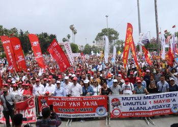Emekçiler 1 Mayıs alanında haykırdılar: Bu düzeni değiştireceğiz