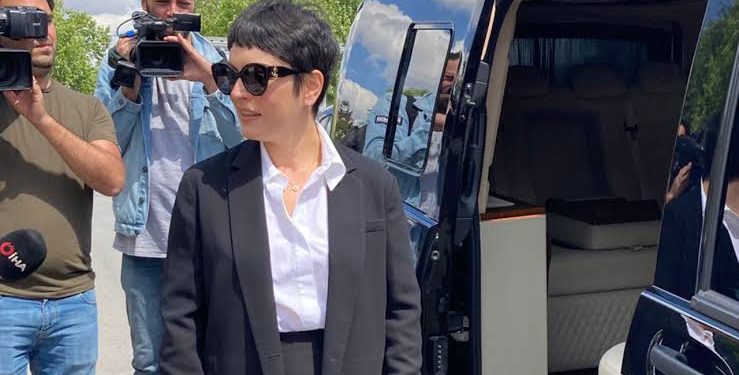 CHP’li Antmen Ezgi Mola’ya verilen cezaya tepki gösterdi