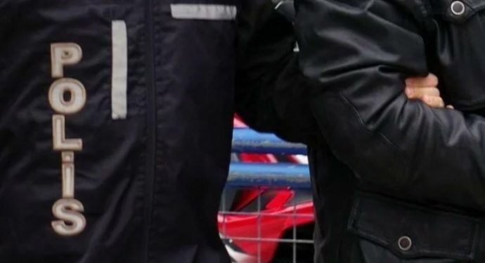Mersin’de 2 kişi tutuklandı
