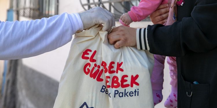 “El Bebek Gül Bebek” projesinde dağıtılan paket sayısı 25 bine ulaştı