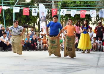 Köylerde bayram şenliği