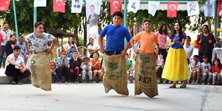 Köylerde bayram şenliği