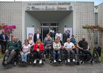 60 akülü araç özel bireylere teslim edildi