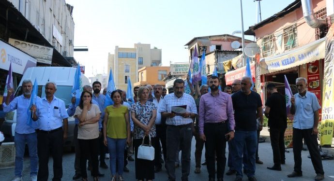 Tarsus’ta gözaltı protestosu