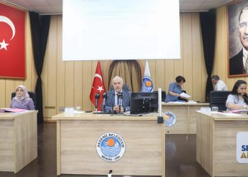 Akdeniz AKP’li başkandan kayyımla kardeş belediye önerisi