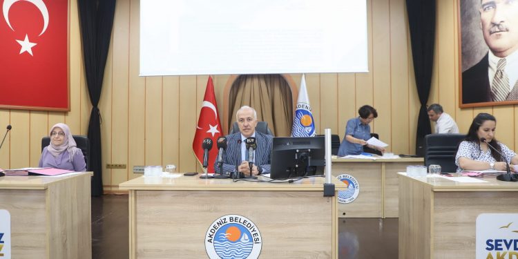 Akdeniz AKP’li başkandan kayyımla kardeş belediye önerisi