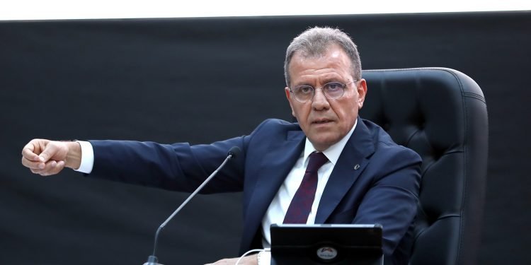 Büyükşehir’in 3 çeşit yemek hizmeti, 3 milyon pakete ulaştı