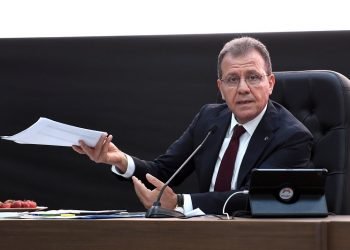 310 milyon TL’lik borçlanma kabul edildi