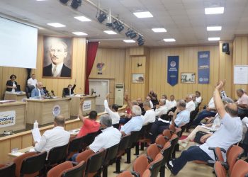 Akdeniz Belediyesi’nin ‘kayyım kardeşliği’ teklifine ikinci ret