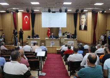 AKP’li Akdeniz Belediyesi’nde borçlanma yetkisi AKP oylarıyla verildi