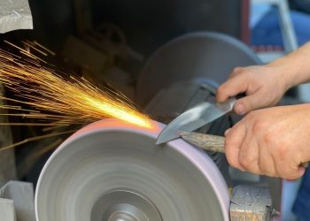 Bıçak ustalarının yüzü bayramda da gülmüyor