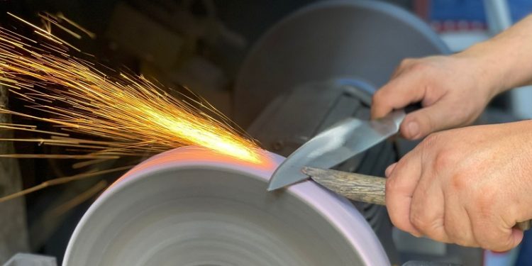 Bıçak ustalarının yüzü bayramda da gülmüyor