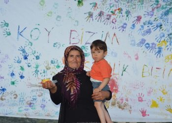 Köy şenliklerinde hem çocuklar, hem de büyükler eğleniyor