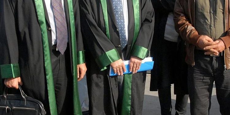 “Avukata Dokunma”