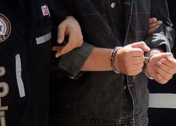 8 kişi gözaltına alındı