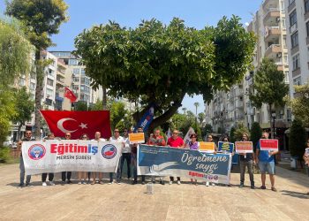 Öğretmenlerden meslek kanununa tepki