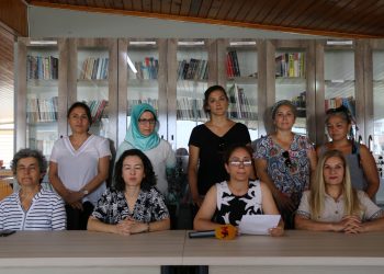 Kadınlardan Gültak’a Tepki: Kadınlardan ve eşinden özür dilesin