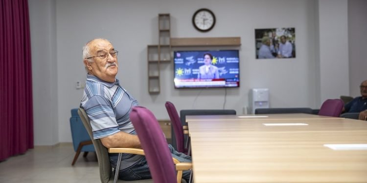 Toroslar Emekli Evi misafirlerini ağırlamaya başladı
