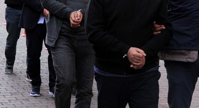 Mersin’de 9 kişi gözaltına alındı