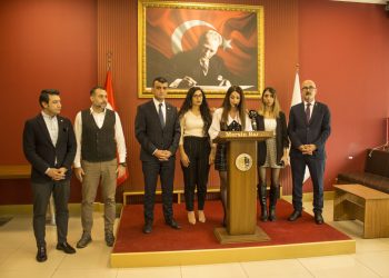 Mersin Barosu: Çocuk hakları sorunlarına siyaset üstü anlayışla bakılmalı