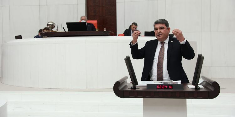 CHP’li Gökçel: Vahap Seçer’in Hedef Gösterilmesi Algı Operasyonudur