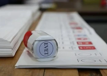 Son seçim anketi: İki ittifak arasındaki fark 10 puan