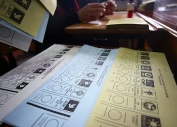 Son seçim anketi: İki ittifak arasındaki fark 10 puan