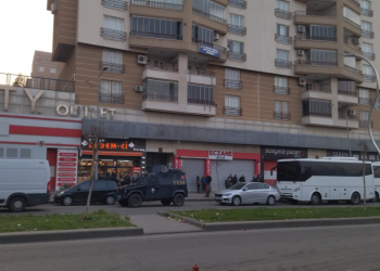 DBP binalarına baskın: Eş Genel Başkan Bayındır gözaltında