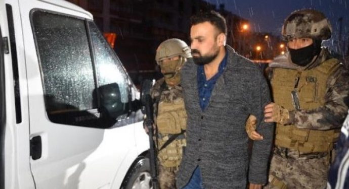 Mersin’de gözaltılar: 1 kişi serbest, 8 kişi emniyette tutuluyor