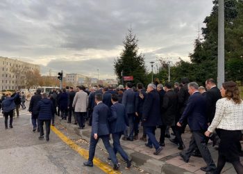 Kılıçdaroğlu Adalet Bakanlığı önüne gitti: Evlatlarımız için adalet istiyoruz