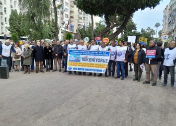 Emekçilerden ‘insanca yaşamaya yetecek ücret’ talebi