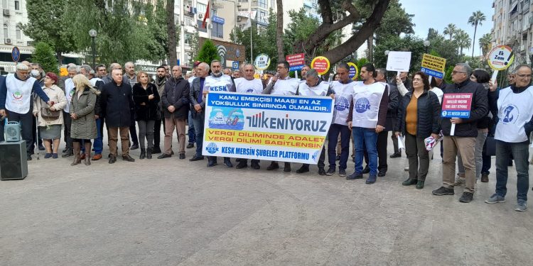 Emekçilerden ‘insanca yaşamaya yetecek ücret’ talebi