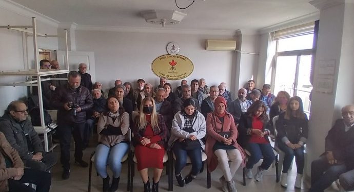 İHD Mersin Şubesi’nden ‘Barış Nöbeti’ eylemi