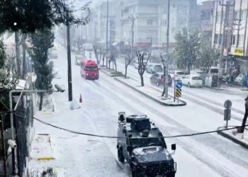 Mersin’de sağanak ve dolu etkili oldu