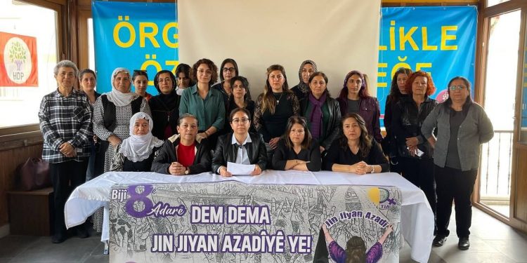 Mersin’de HDP ve TJA üyesi kadınlar 8 Mart’ın startı verdi