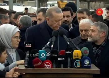 AKP’li Ekonomi Bakanı Nureddin Nebati Mersin’den aday