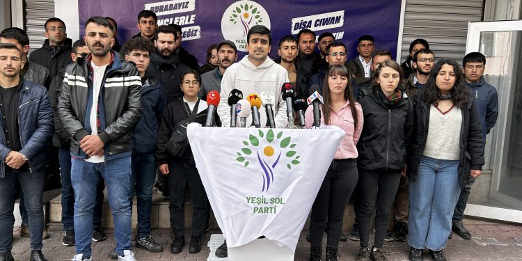 Gençlik Meclisimiz seçim kampanyasını başlattı: Saltanatınızı yıkmaya geliyoruz