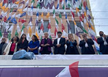 Yeşil Sol Parti Milletvekili adayları halkla buluştu: Tarih yazmaya hazırız