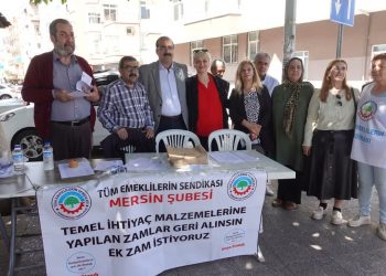 Yeşil Sol adayları Mersin’de Emeklilerin standını ziyaret etti