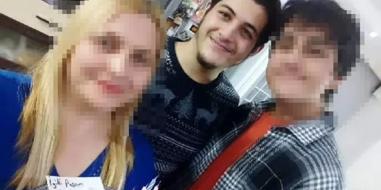 Mersin’de seyir terasından düşen tıp öğrencisi hayatını kaybetti