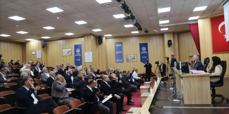 Akdeniz Belediyesi’nin 2022 yılı denetim raporuna “Lale Devri” benzetmesi