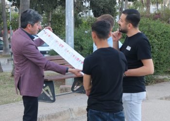 Yeşil Sol Parti Milletvekili Adayı Ali Bozan’dan ‘oy pusulasını anlatma’ kampanyası