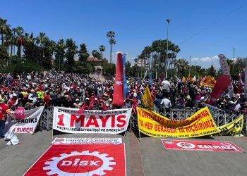 Mersin’de 1 Mayıs coşkusu